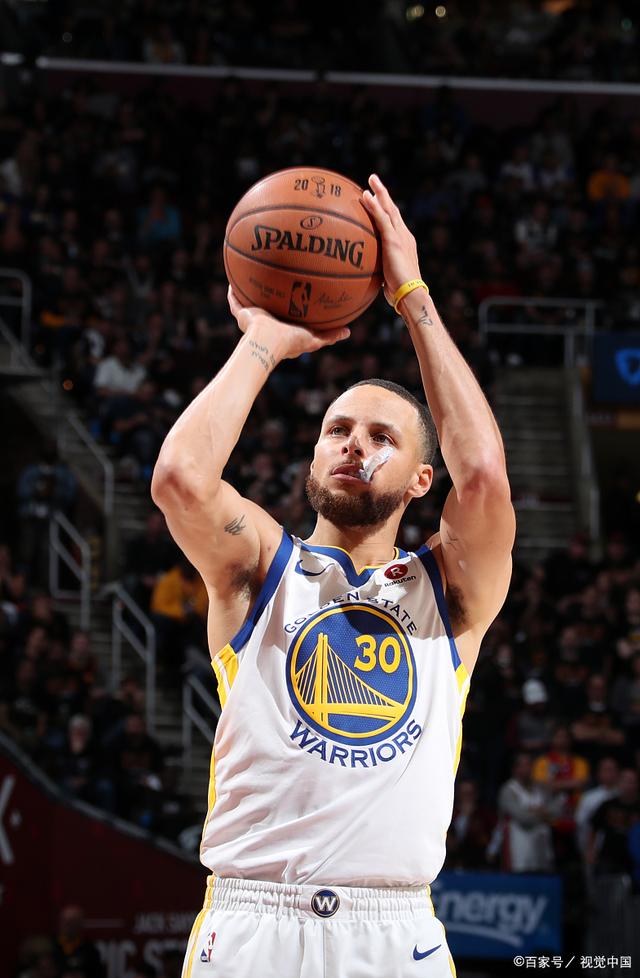 与球队追求 与球队追求